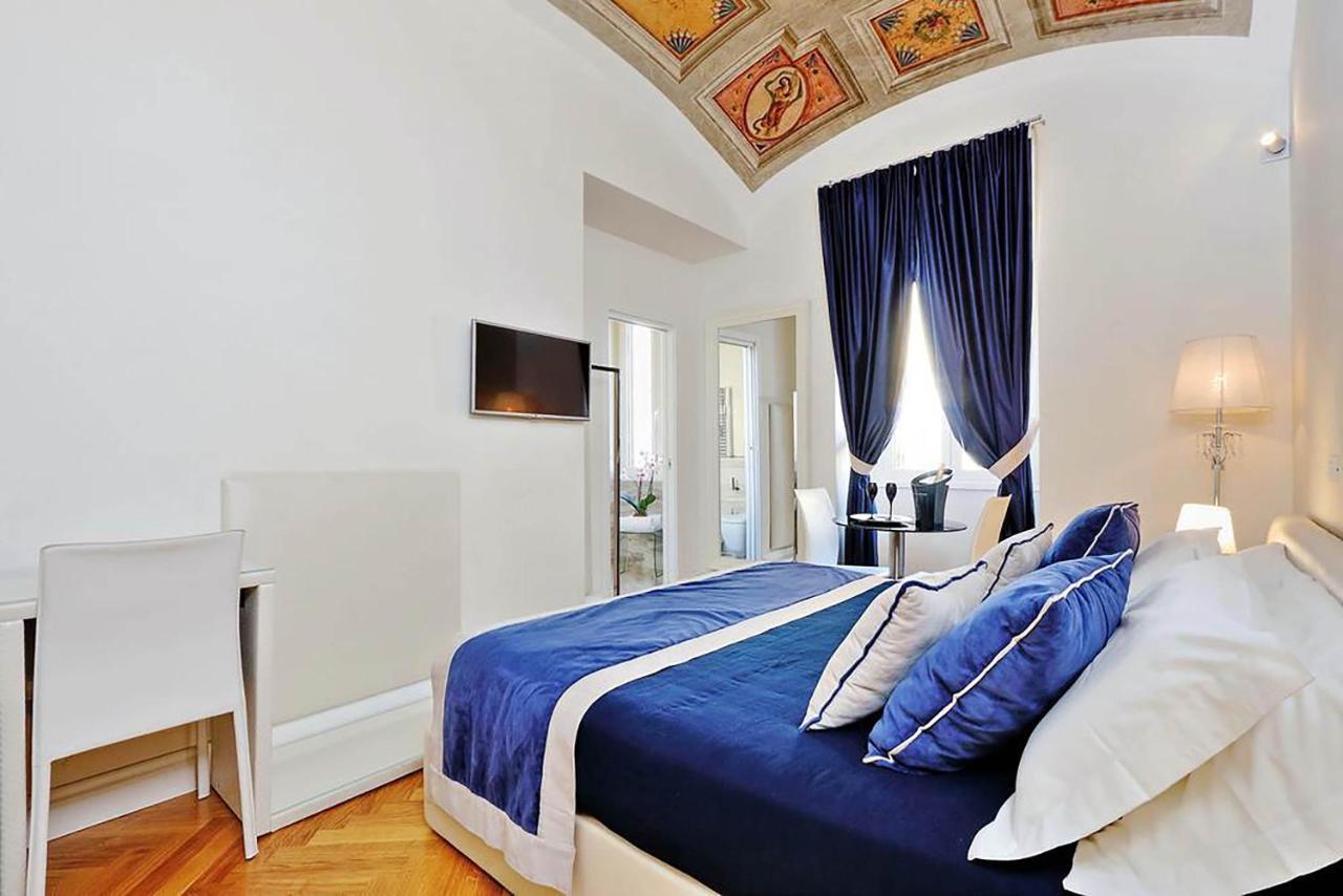 Amm Luxury * Roma